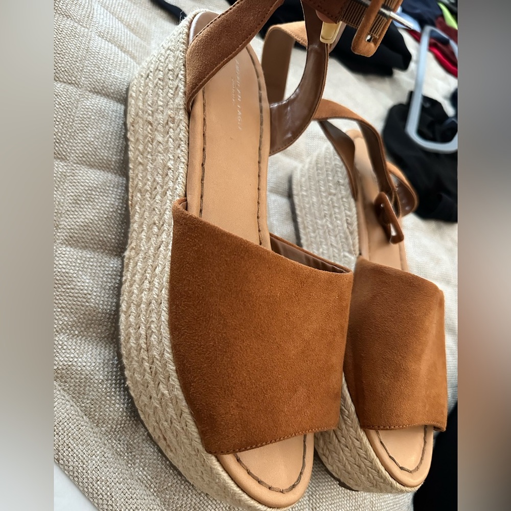 American eagle wedge/strappy flats brown